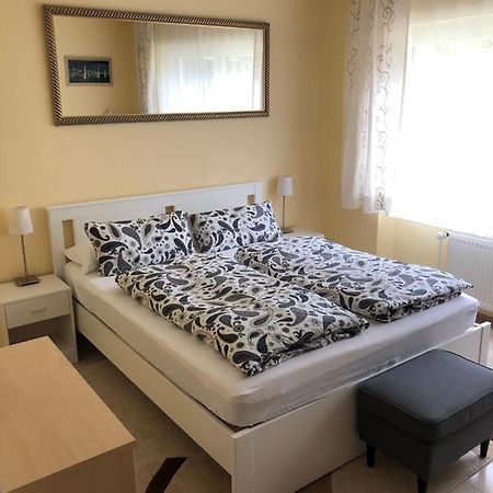 Ferienwohnung Appartement In Rheinbrohl Екстериор снимка