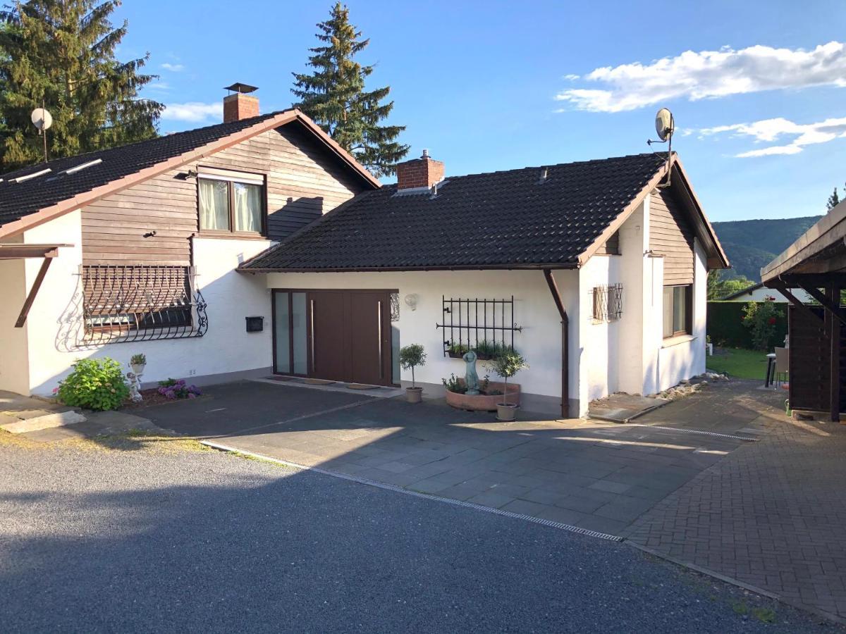 Ferienwohnung Appartement In Rheinbrohl Екстериор снимка