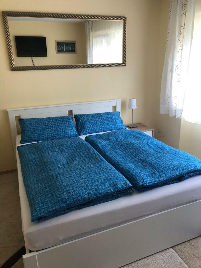 Ferienwohnung Appartement In Rheinbrohl Екстериор снимка