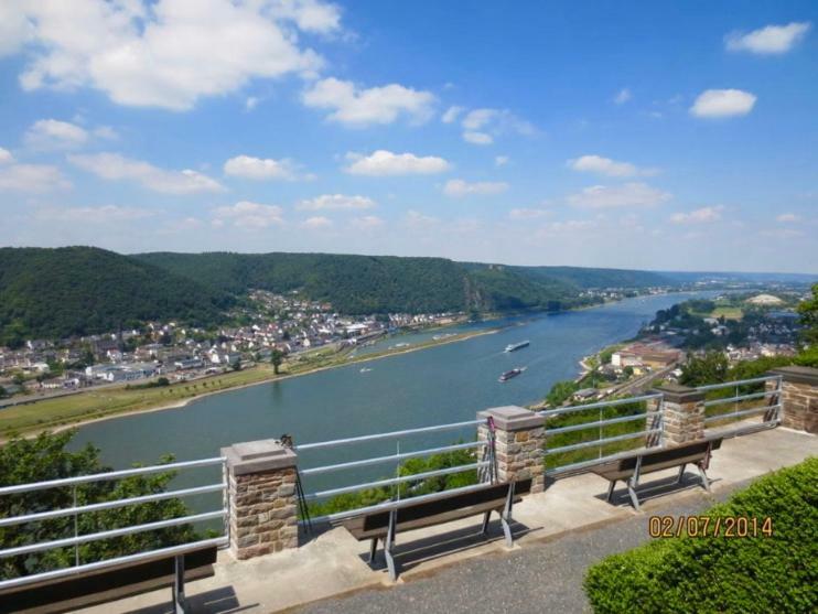 Ferienwohnung Appartement In Rheinbrohl Екстериор снимка